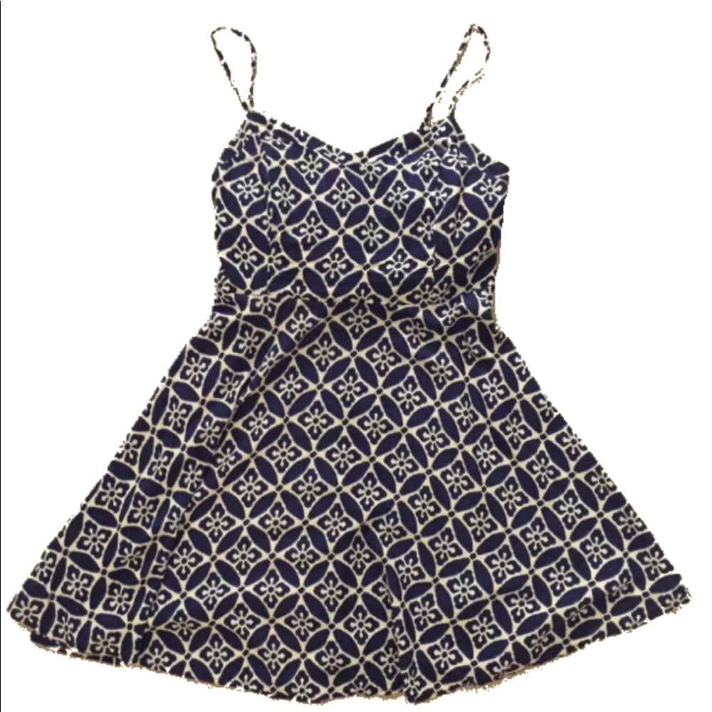 Wide skirt navy dress